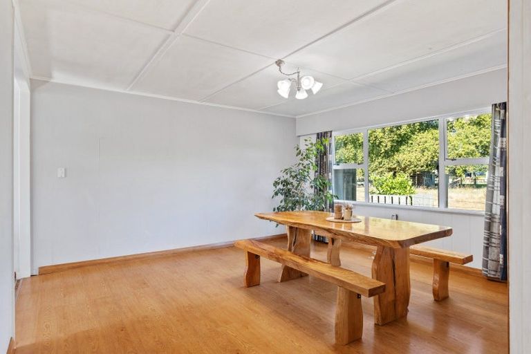 Photo of property in 12 Mara Street, Mangatainoka, Pahiatua, 4982