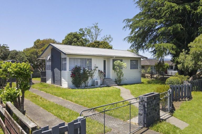 Photo of property in 40 Collie Drive, Pukehangi, Rotorua, 3015