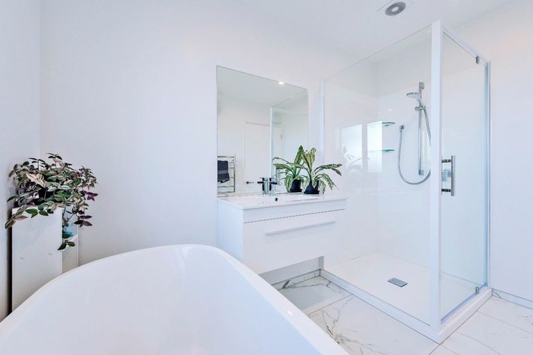 Photo of property in 14 Miskell Street, Pegasus, 7612