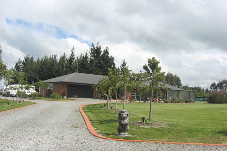 Photo of property in 27 Tawera Lane, Oxford, 7430