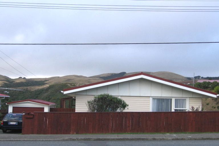 Photo of property in 14 Mark Avenue, Paparangi, Wellington, 6037