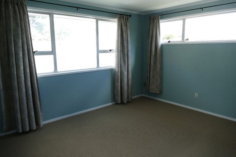 Photo of property in 399a Great South Road, Opaheke, Papakura, 2113