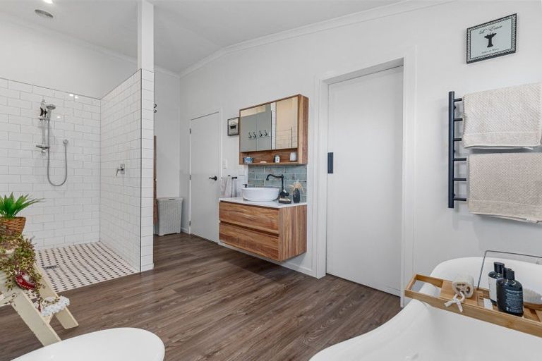 Photo of property in 11 Sarona Park Drive, Omanawa, Tauranga, 3171