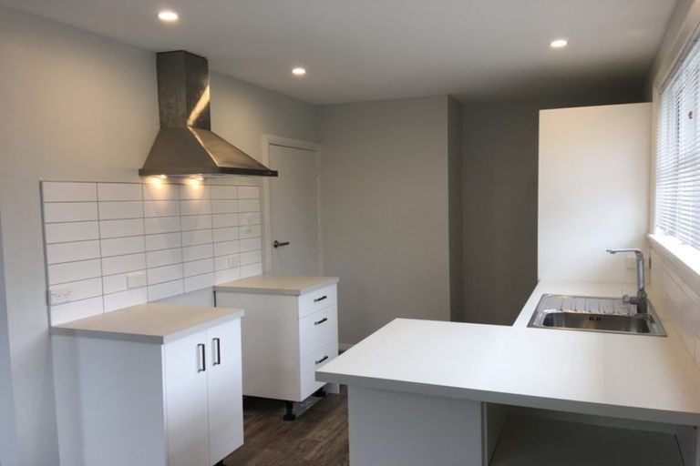 Photo of property in 32 Attlee Crescent, Bryndwr, Christchurch, 8053