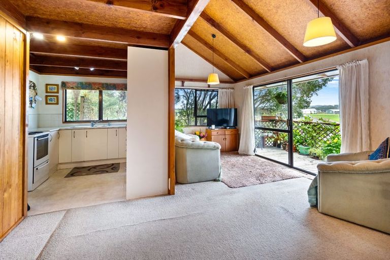 Photo of property in 129 Riverside Drive, Parahaki, Whangarei, 0112