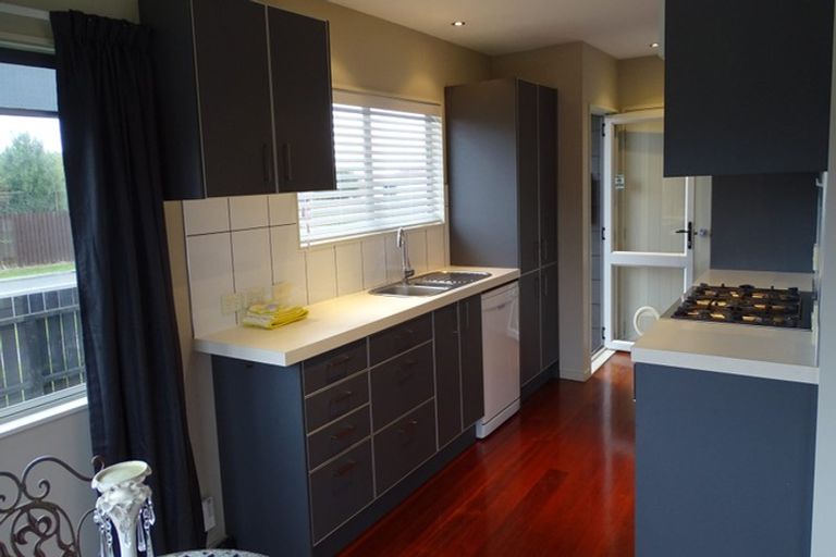 Photo of property in 3 Fuller Close, Levin, 5510