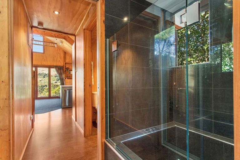 Photo of property in 37 Flinders Road, Heathcote Valley, Christchurch, 8022