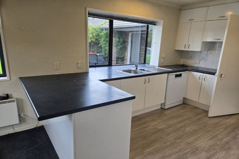 Photo of property in 5 Kelson Lane, Ilam, Christchurch, 8041