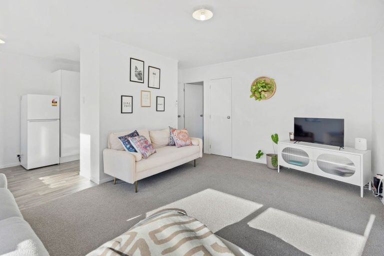 Photo of property in 43 Peter Snell Road, Ruakaka, 0116