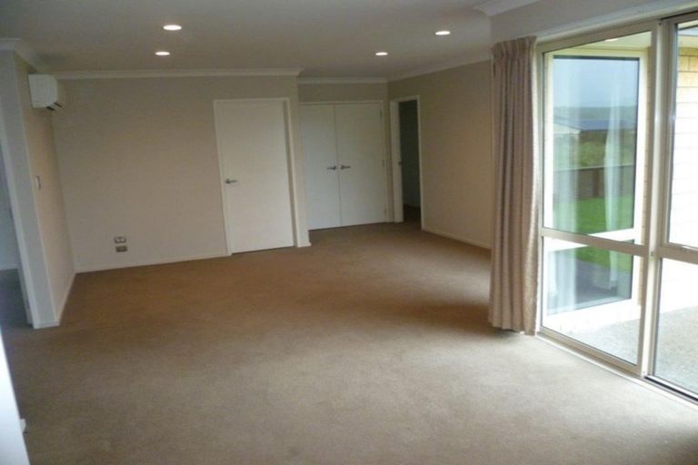 Photo of property in 112 Milton Terrace, Picton, 7220