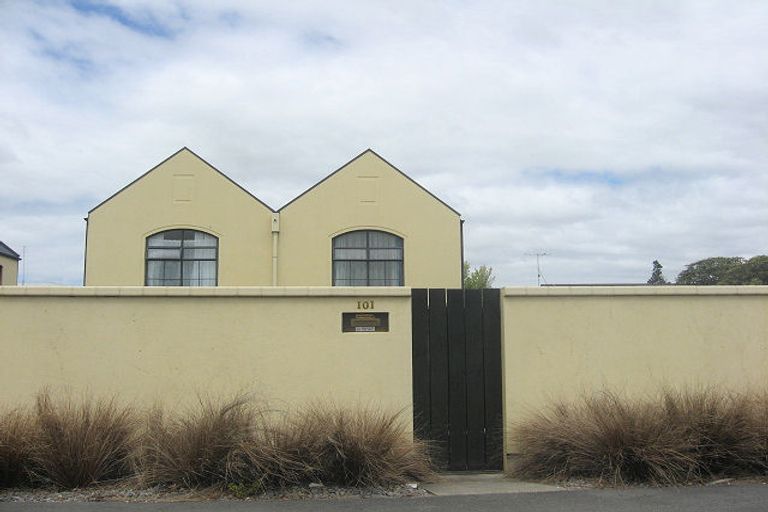 Photo of property in 101 Charles Street, Blenheim, 7201