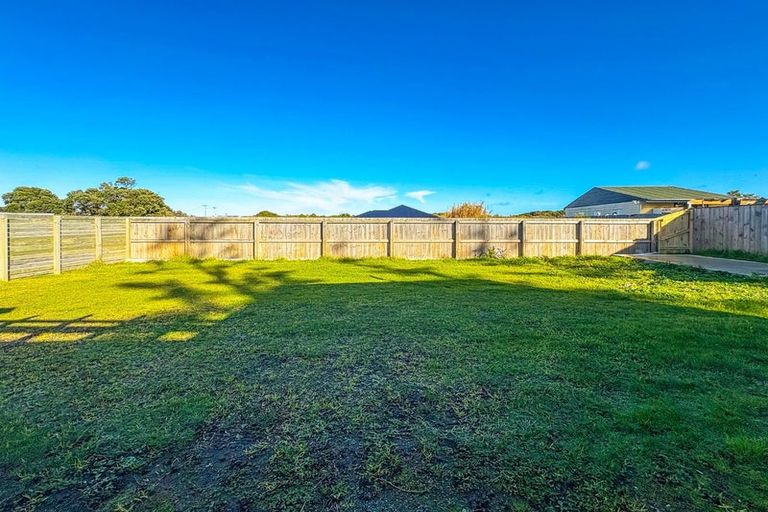 Photo of property in 23 Egmont Street, Castlecliff, Whanganui, 4501