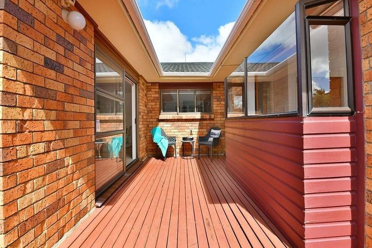 Photo of property in 2/428 Hibiscus Coast Highway, Orewa, 0931