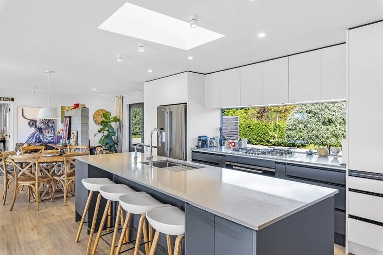 Photo of property in 1037 State Highway 1, Te Horo, Otaki, 5581