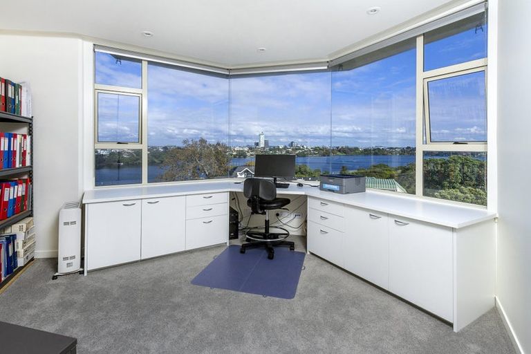 Photo of property in 4/90 Kitchener Road, Milford, Auckland, 0620