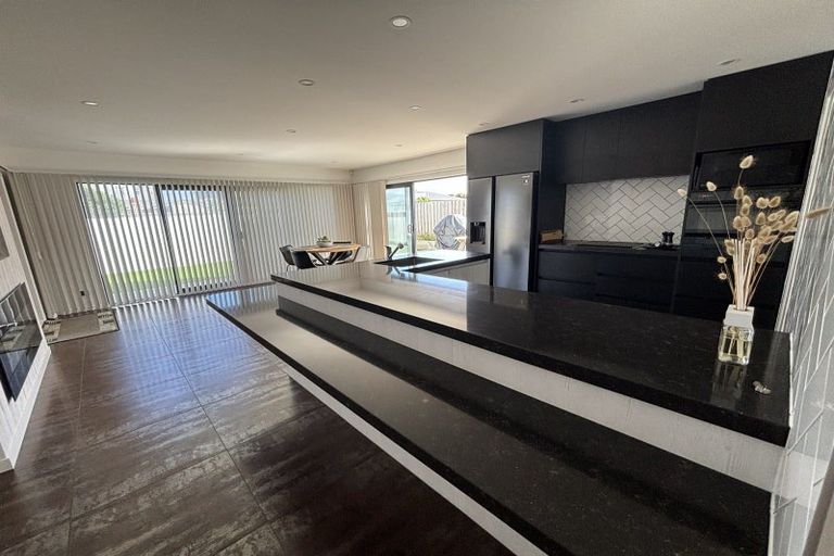 Photo of property in 29a Marine Parade South, Foxton Beach, Foxton, 4815