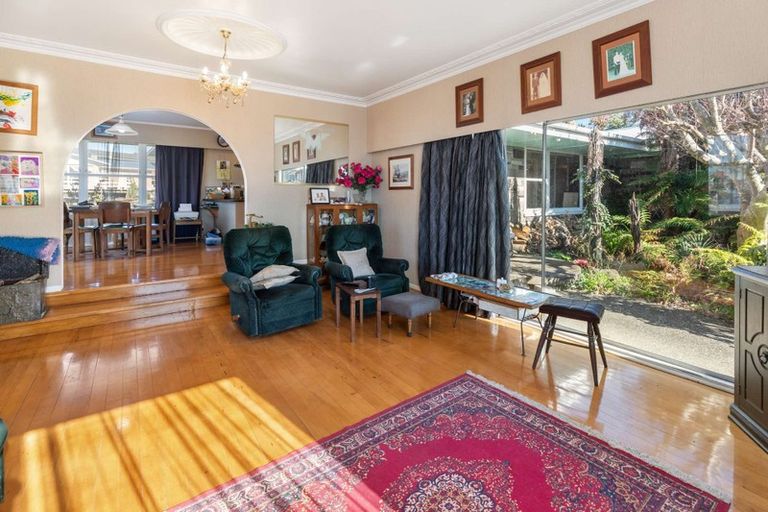 Photo of property in 102 Newcastle Road, Dinsdale, Hamilton, 3204