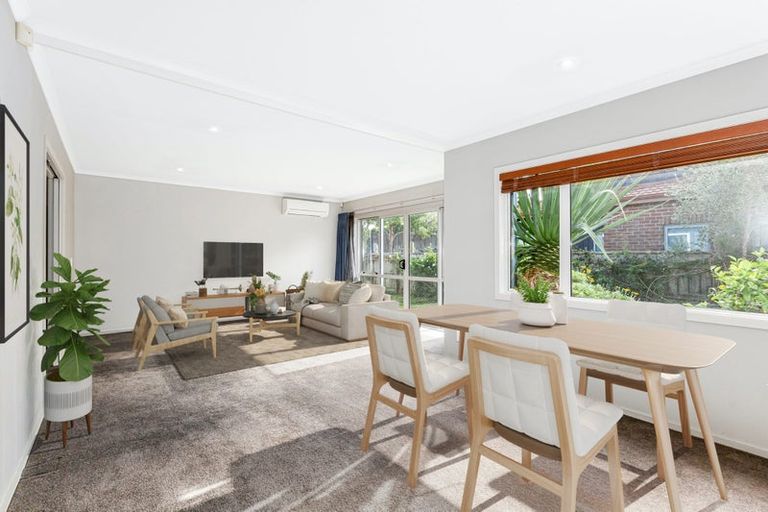 Photo of property in 6 Routeburn Avenue, Aotea, Porirua, 5024