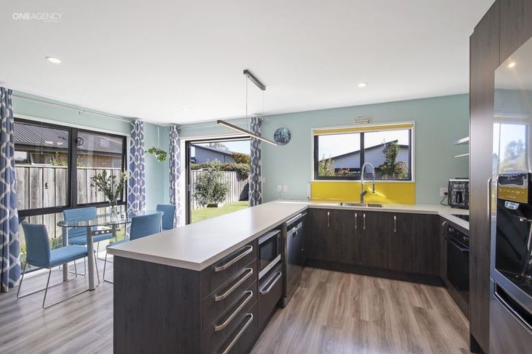 Photo of property in 10 Manuka Street, Pegasus, 7612