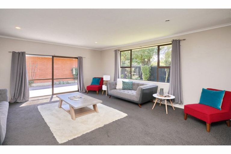 Photo of property in 97 Winters Road, Redwood, Christchurch, 8051