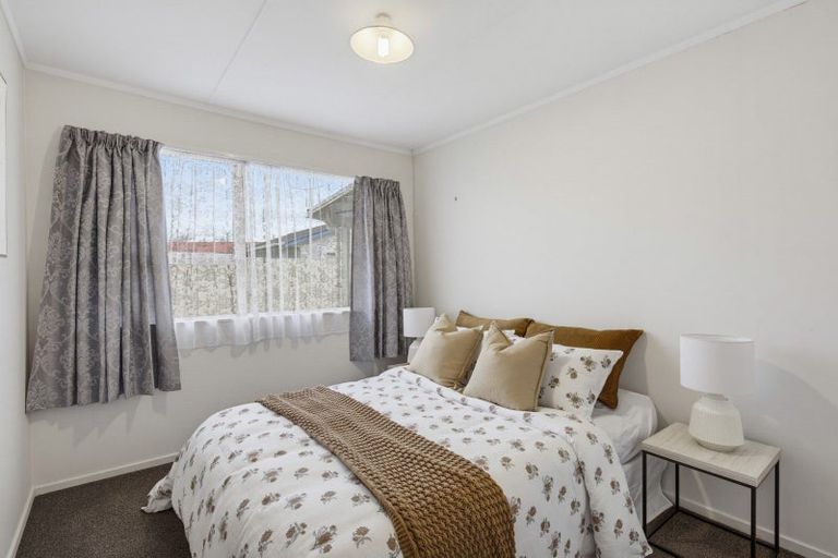 Photo of property in 19 Rimu Street, Levin, 5510