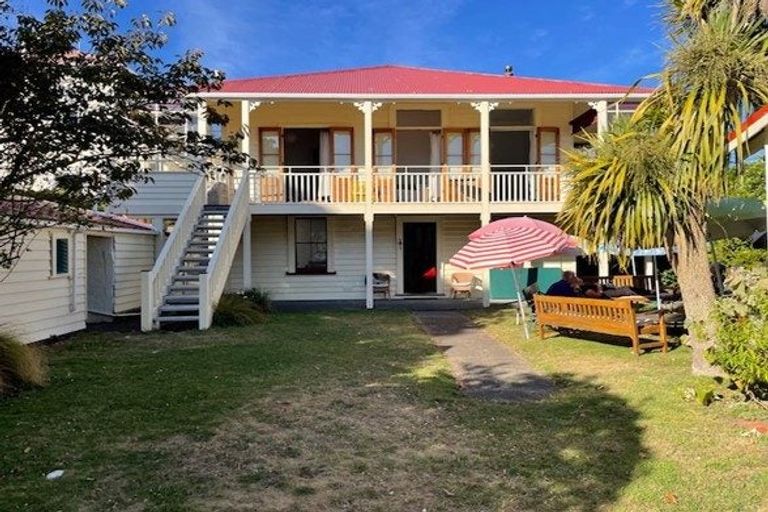 Photo of property in 2 Bath Street, Plimmerton, Porirua, 5026