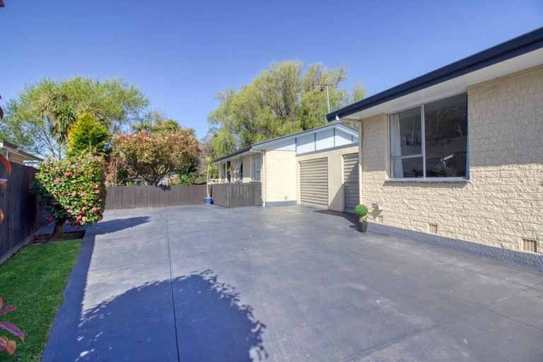 Photo of property in 1/24 Oldham Crescent, Halswell, Christchurch, 8025