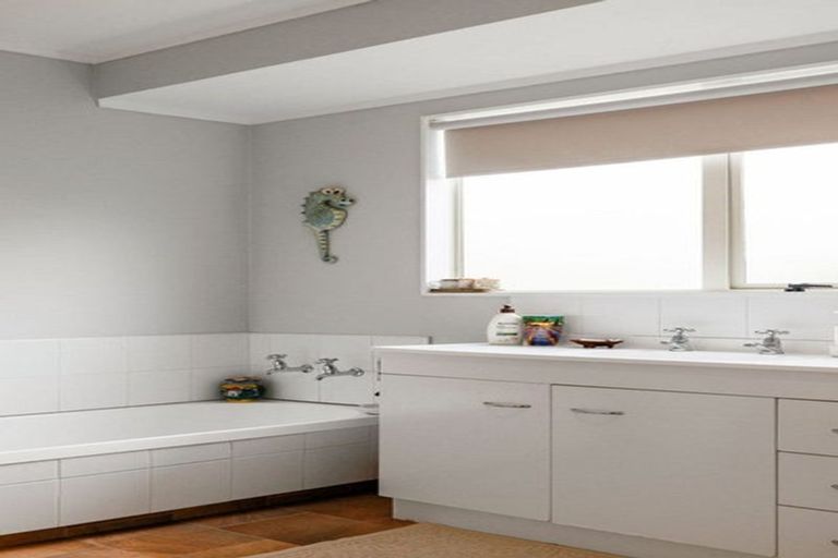 Photo of property in 57 Browning Street, Leamington, Cambridge, 3432