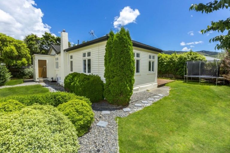 Photo of property in 276a Fergusson Drive, Heretaunga, Upper Hutt, 5018