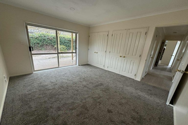 Photo of property in 1 Swanson Oaks, Swanson, Auckland, 0612