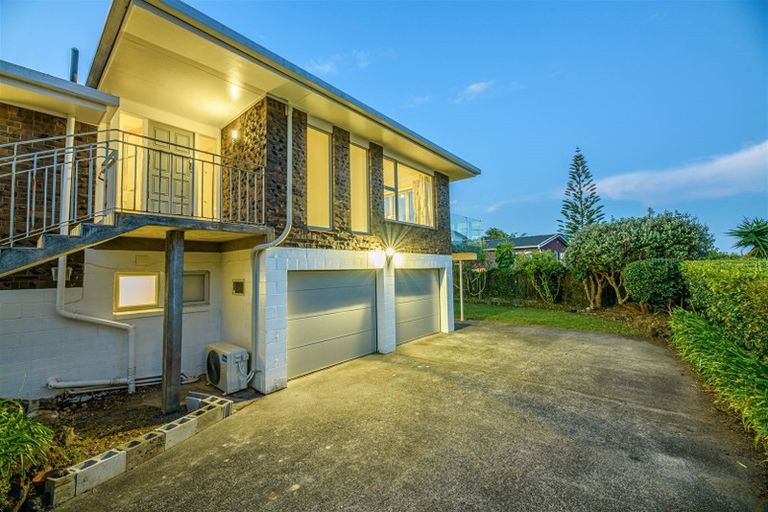 Photo of property in 5 Maxwelton Drive, Mairangi Bay, Auckland, 0630