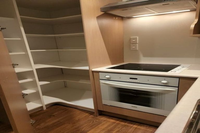 Photo of property in 14 Marina View, Paremata, Porirua, 5026