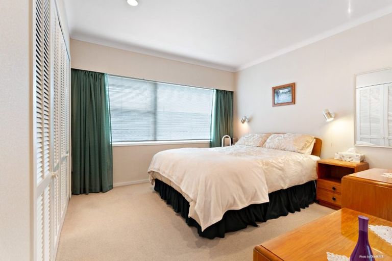 Photo of property in 18 Speedy Crescent, Hillcrest, Auckland, 0627