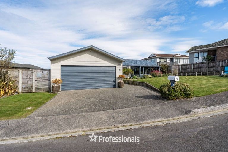 Photo of property in 9 Lemonwood Grove, Maungaraki, Lower Hutt, 5010