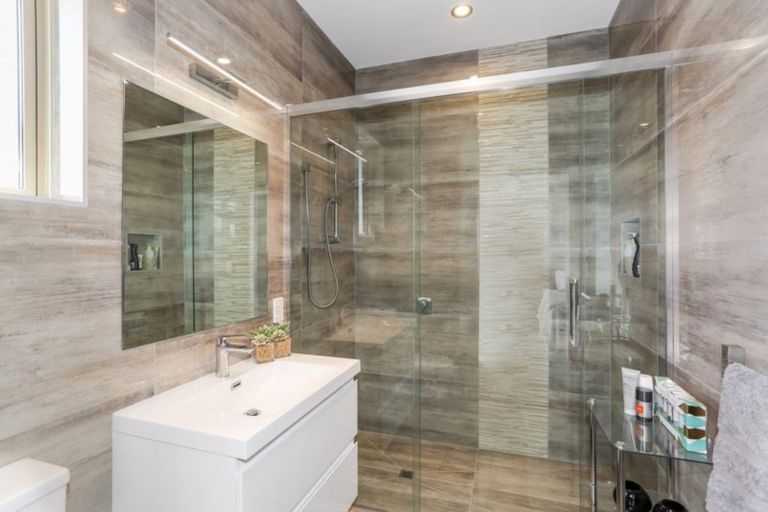 Photo of property in 105 Medhurst Road, Bombay, 2675