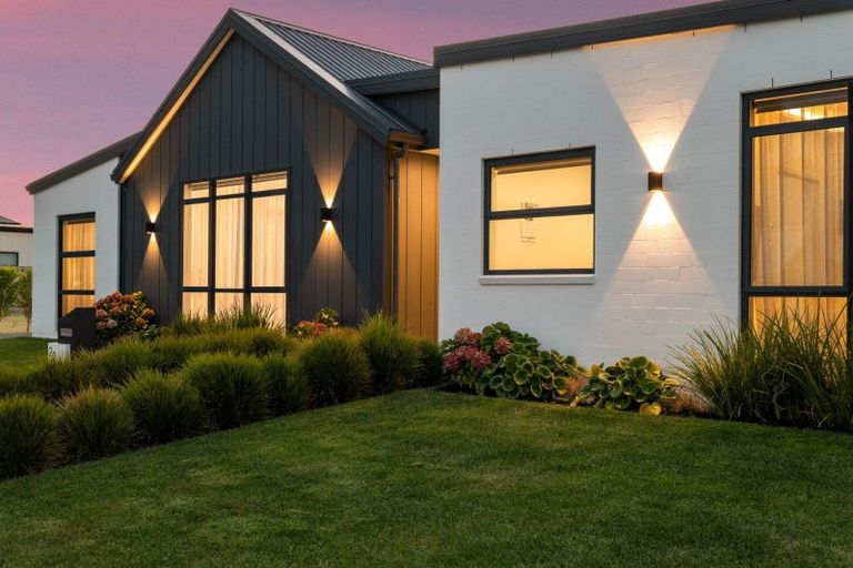 Photo of property in 20 Cotula Way, Papamoa Beach, Papamoa, 3118