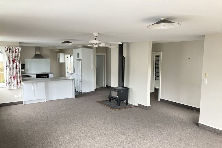 Photo of property in 146 Waikawa Road, Picton, 7220