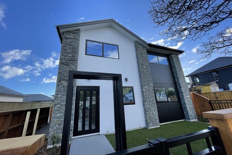 Photo of property in 1/27 Waiwhetu Road, Waiwhetu, Lower Hutt, 5010