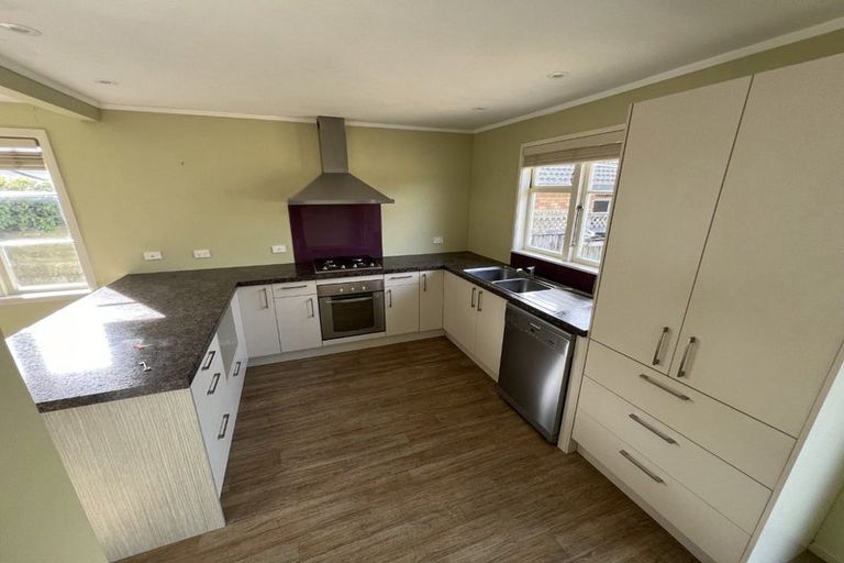 Photo of property in 78 Oxford Street, Tawa, Wellington, 5028