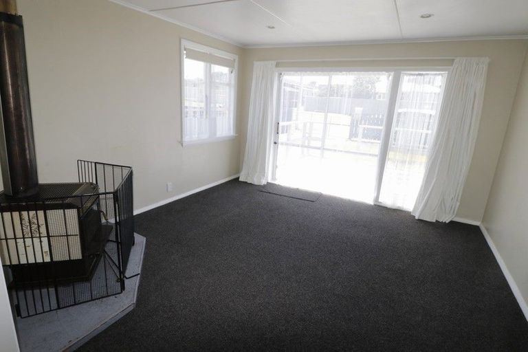 Photo of property in 21 Aotea Street, Castlecliff, Whanganui, 4501