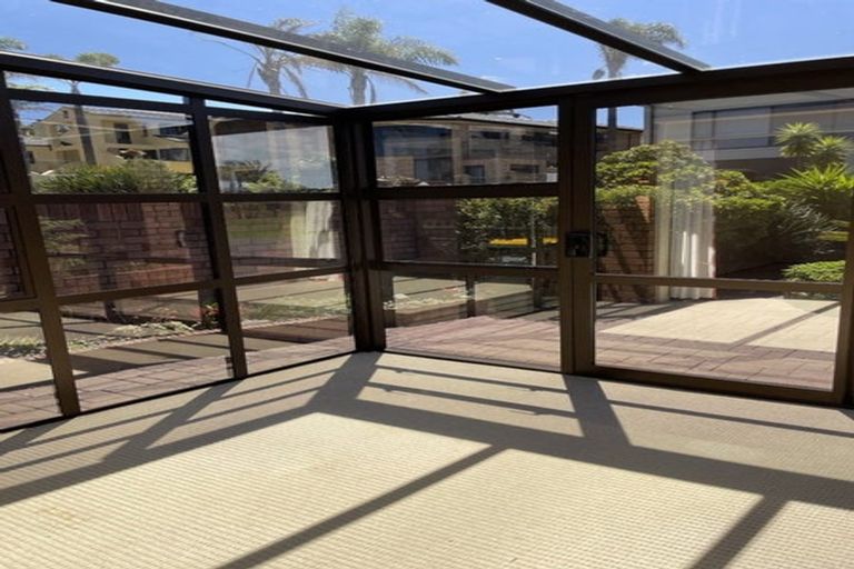 Photo of property in 31 Reflection Drive, West Harbour, Auckland, 0618