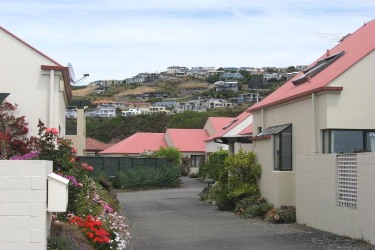 Photo of property in 3/17 Beachville Road, Redcliffs, Christchurch, 8081