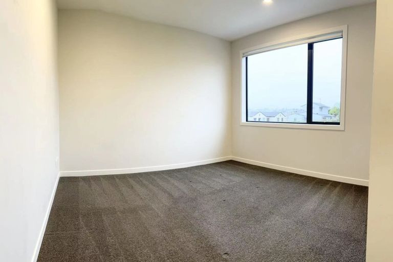 Photo of property in 22a Dallinghoe Crescent, Milford, Auckland, 0620