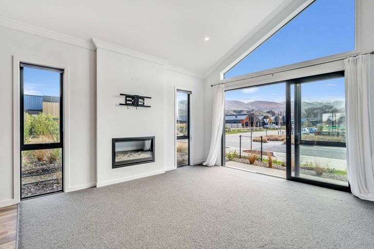 Photo of property in 24 Bragato Way, Cromwell, 9310