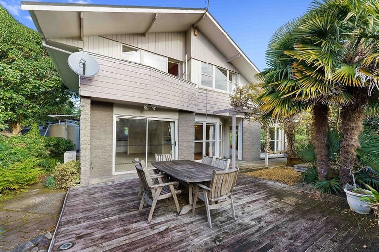 Photo of property in 8 Nimmo Avenue, Waikanae, 5036