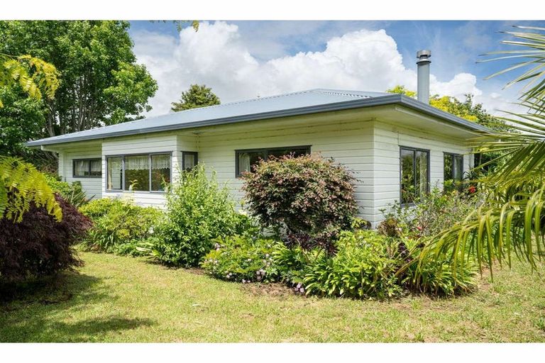 Photo of property in 8 James Kemp Place, Kerikeri, 0230