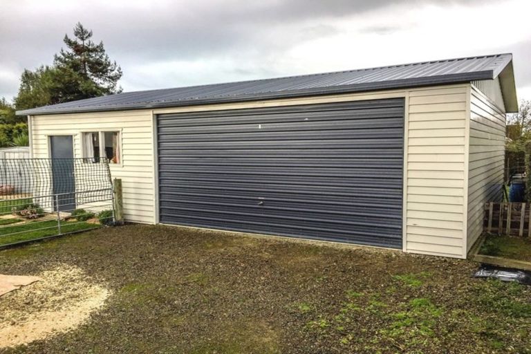 Photo of property in 11 Moorhouse Street, Waimate, 7924