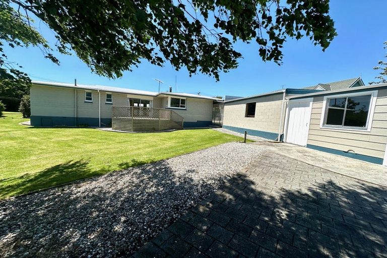 Photo of property in 61a Essex Street, Balclutha, 9230