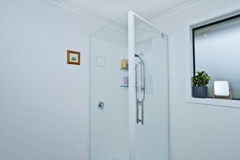 Photo of property in 83 Watt Road, Otatara, Invercargill, 9879