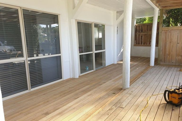 Photo of property in 41 Elliston Crescent, Stanmore Bay, Whangaparaoa, 0932